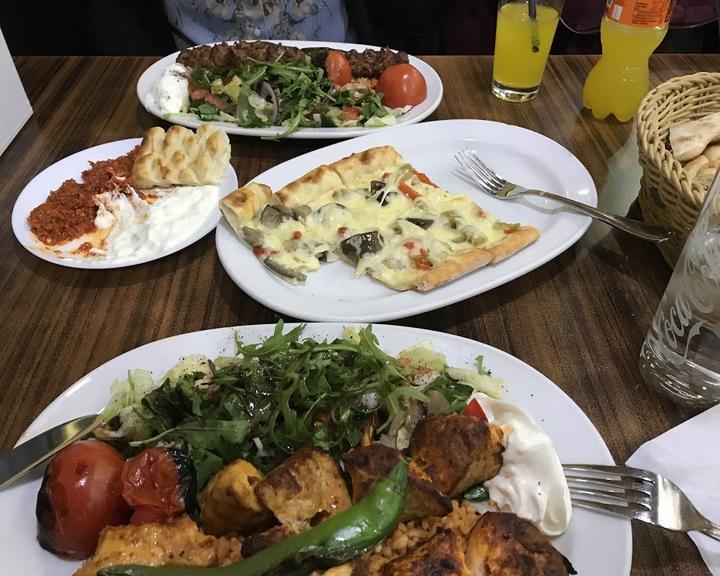 Öz Urfa Kebabhaus & Pizzeria